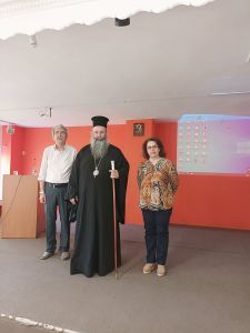 Ο Μητροπολίτης Γεώργιος στο Γυμνάσιο Περίστασης.