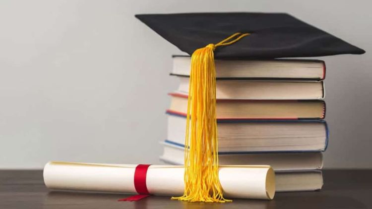 Αριστούχοι - 1ο Γυμνάσιο Κατερίνης 2021 - 2022 Αριστούχοι – 1ο Γυμνάσιο Κατερίνης 2021 – 2022