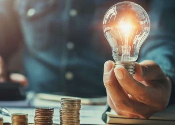 Επιδότηση ηλεκτρικού ρεύματος: Αυξημένα τα ποσά – Τι κερδίζουν νοικοκυριά, επιχειρήσεις, αγρότες