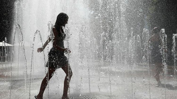 Ευρώπη καύσωνας: Ακραίες θερμοκρασίες σε Πορτογαλία, Ισπανία, Γαλλία και Βρετανία