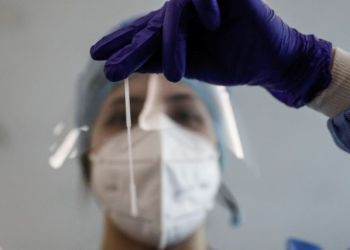 Εφιαλτικές προβλέψεις για 6ο κύμα κορονοϊού – Μπορεί να διαρκέσει εβδομάδες