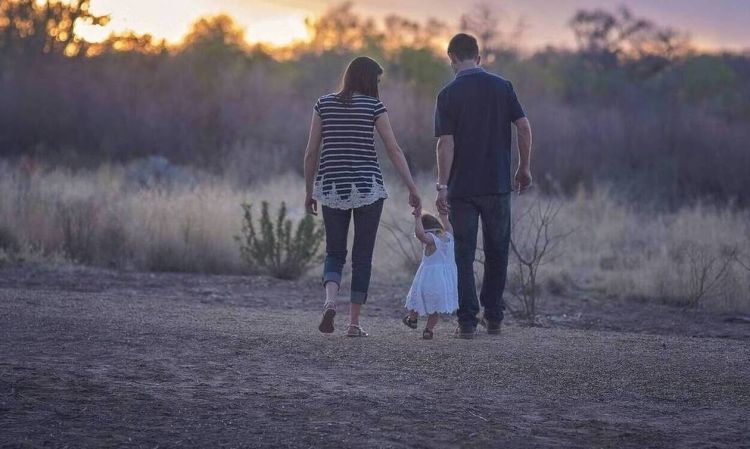 Η ασφυξία μίας ηπείρου, που γερνάει και φθείρεται – Το δημογραφικό αδιέξοδο της Ελλάδας