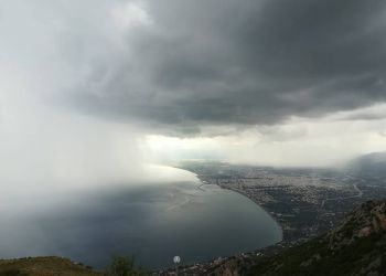 Καιρός – Μαρουσάκης: Επικίνδυνες καταστάσεις – Πρόβλεψη για πάνω από 70 τόνους νερού ανά στρέμμα