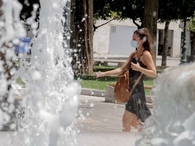 «Καμίνι» η Ευρώπη: Συναγερμός για επικίνδυνο κύμα καύσωνα από την Ιβηρική μέχρι τη Γερμανία