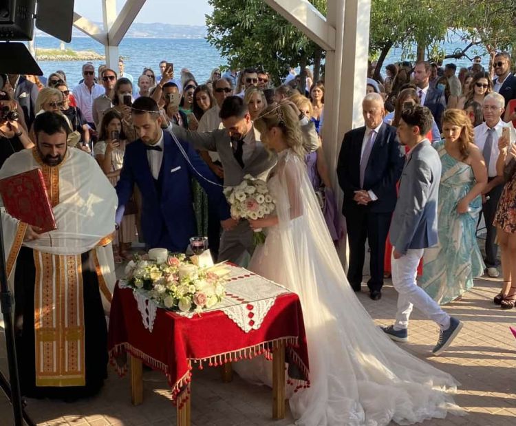 Να ζήσετε Κωνσταντίνε και Ρένια!