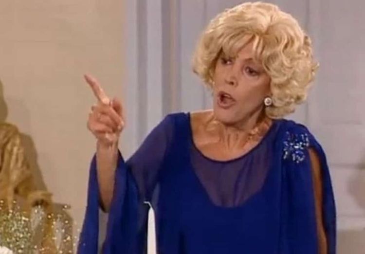 Ντίνα Κώνστα: 30 ατάκες της Ντένης Μαρκορά που άφησαν εποχή