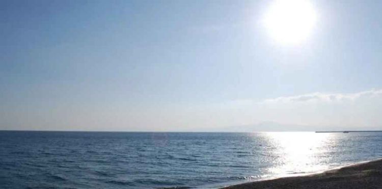 Ο Καιρός Σήμερα: Ηλιοφάνεια με λίγες αραιές νεφώσεις Ο Καιρός Σήμερα: Ηλιοφάνεια με λίγες αραιές νεφώσεις