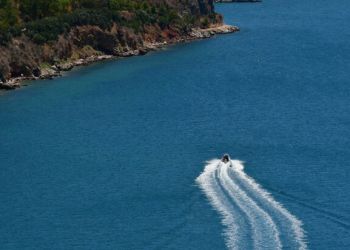 Ο Καιρός Σήμερα: Ηλιοφάνεια με λίγες νεφώσεις, αυξημένες τις θερμές ώρες