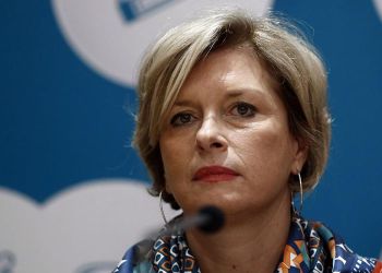 «Παράθυρο» για άρση της διαθεσιμότητας των ανεμβολίαστων υγειονομικών, πότε έρχεται η αποκλιμάκωση