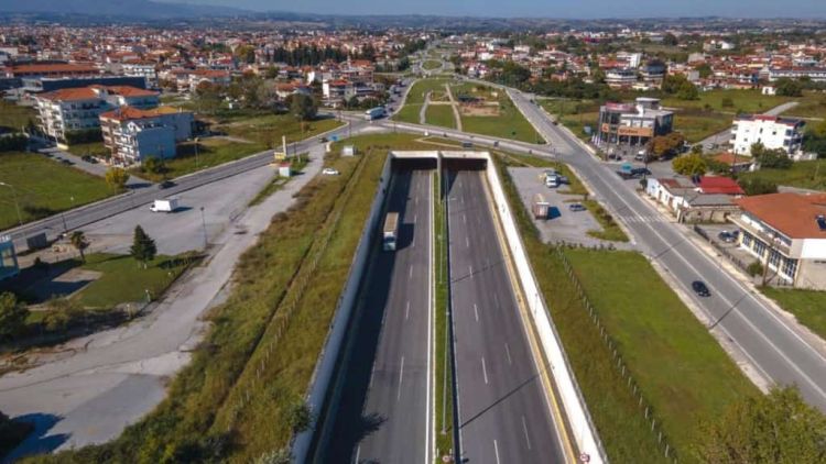 Πρόβλημα  στη σήραγγα Κατερίνης αυτή τη στιγμή