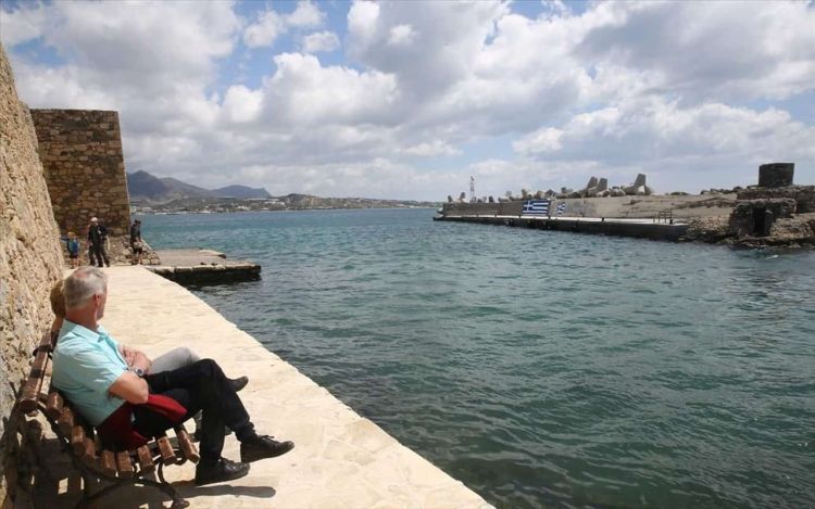 Πρόσκληση Κικίλια: Αγαπητοί Γερμανοί, ξεχειμωνιάστε σε μας Πρόσκληση Κικίλια: Αγαπητοί Γερμανοί, ξεχειμωνιάστε σε μας