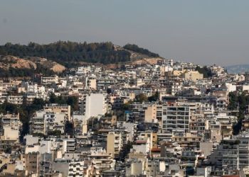 Πόσα χρόνια πρέπει να δουλεύουμε για να αγοράσουμε μια κατοικία 100 τμ;