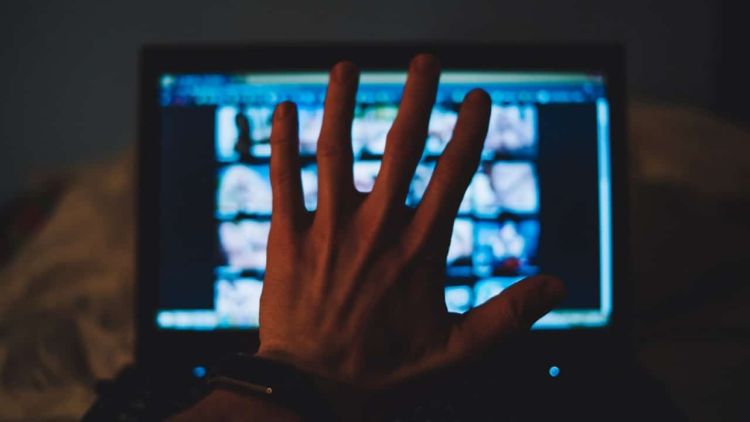 Ρόδος: Πλήθος αρχείων με υλικό σεξουαλικής κακοποίησης ανηλίκων στην κατοχή 54χρονου - Έρευνες και στην Κατερίνη Ρόδος: Πλήθος αρχείων με υλικό σεξουαλικής κακοποίησης ανηλίκων στην κατοχή 54χρονου – Έρευνες και στην Κατερίνη