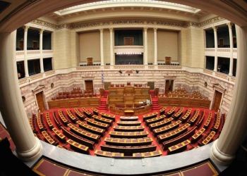 Σενάρια αλλαγής του εκλογικού νόμου – Τι απαντά ο Στέλιος Πέτσας