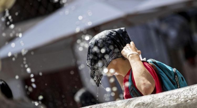 Στα βόρεια «μεταναστεύει» το κύμα ζέστης από την Ιβηρική