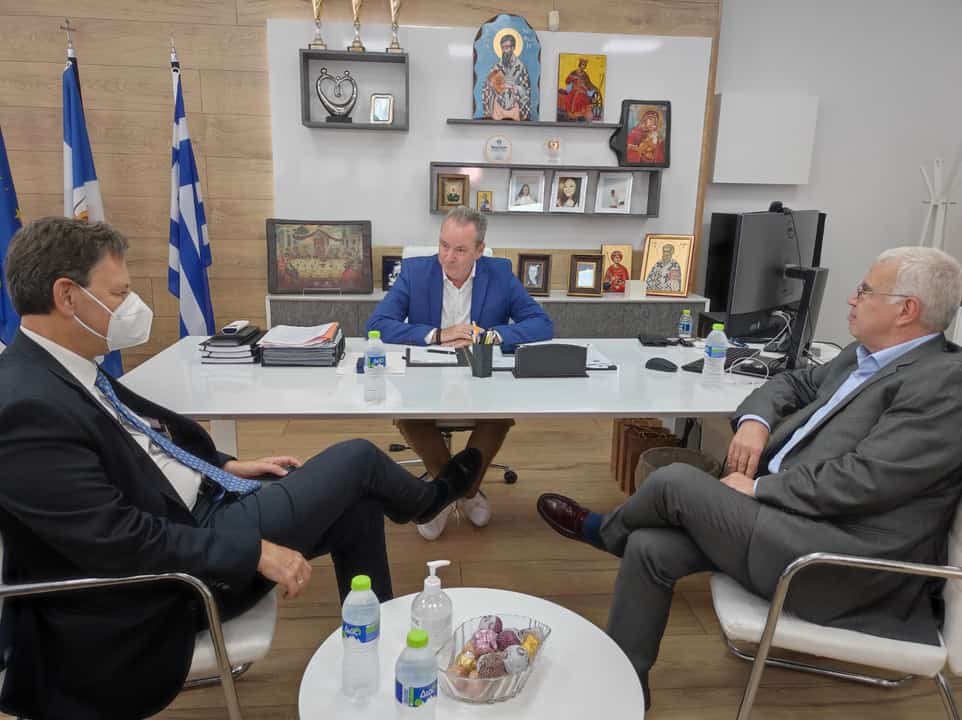 Στην Πιερία οι υπουργοί Θ.Σκυλακάκης και Απ. Βεσυρόπουλος Στην Πιερία οι υπουργοί Θ.Σκυλακάκης και Απ. Βεσυρόπουλος