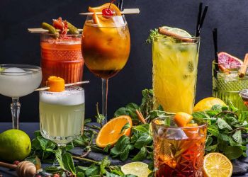 10 κλασικά κοκτέιλ στο σπίτι και μόνοι σας