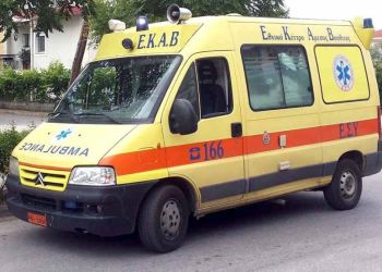 55χρονη με κορονoϊό μεταφέρεται από τον Όλυμπο στο νοσοκομείο