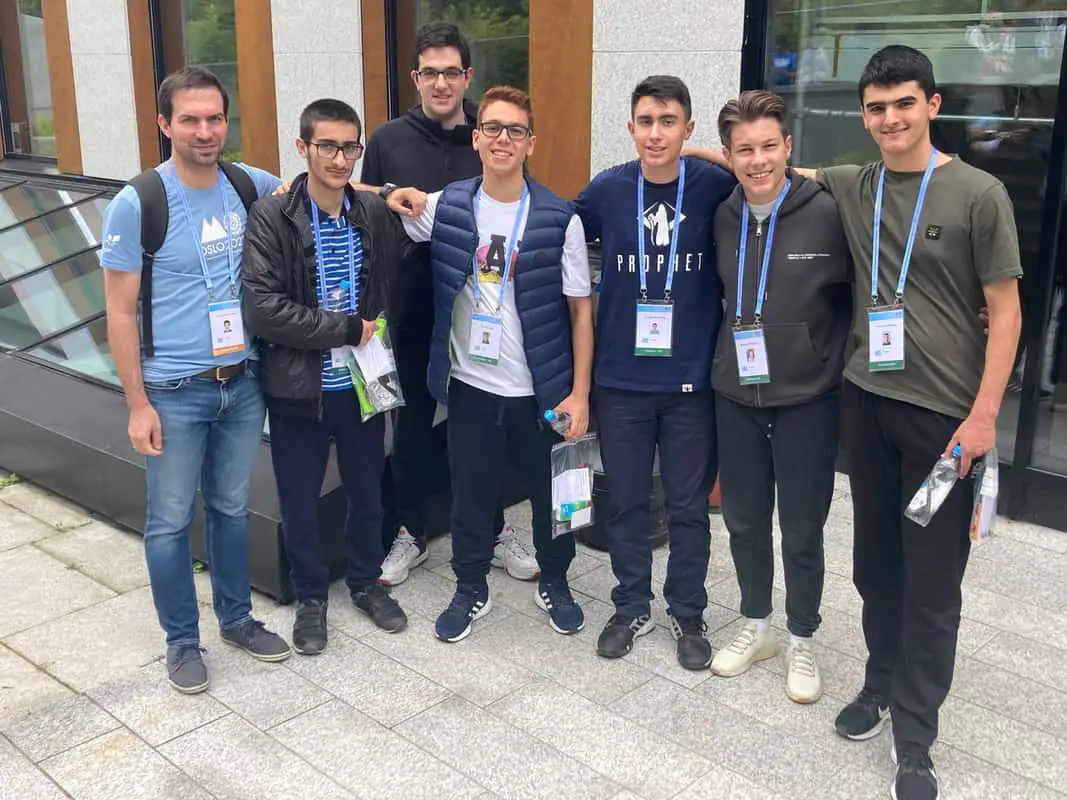 5 Μετάλλια και 1 Εύφημος Μνεία για την Ελληνική Αποστολή στη Διεθνή Μαθηματική Ολυμπιάδα στο Όσλο 5 Μετάλλια και 1 Εύφημος Μνεία για την Ελληνική Αποστολή στη Διεθνή Μαθηματική Ολυμπιάδα στο Όσλο