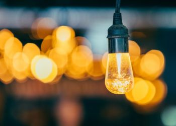 Power Pass: Πότε θα λάβουν έως 600 ευρώ τα νοικοκυριά για το ηλεκτρικό ρεύμα