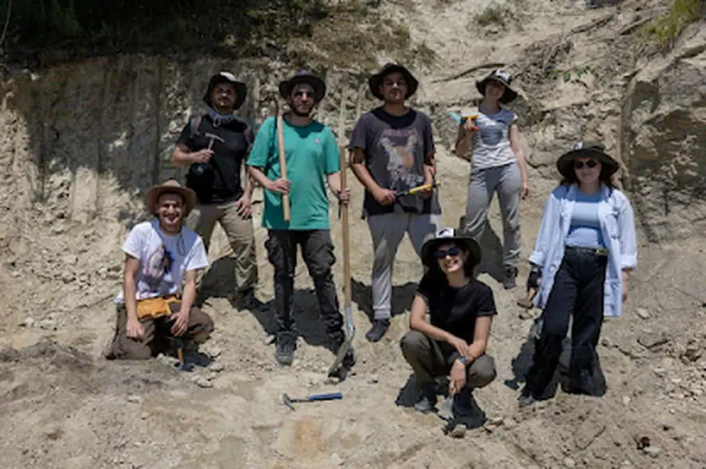 Ανακαλύπτοντας τη Ζωή που Υπήρχε Πριν από Εκατομμύρια Χρόνια στα Χωριά της Μακεδονίας (vice.com) Ανακαλύπτοντας τη Ζωή που Υπήρχε Πριν από Εκατομμύρια Χρόνια στα Χωριά της Μακεδονίας (vice.com)