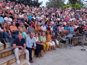 Δήμος Κατερίνης: «Όλα καλά & όλα ωραία» στη συναυλία – αφιέρωμα στον Σταύρο Κουγιουμτζή από την Πολυτονική Ορχήστρα Δήμος Κατερίνης: «Όλα καλά & όλα ωραία» στη συναυλία – αφιέρωμα στον Σταύρο Κουγιουμτζή από την Πολυτονική Ορχήστρα