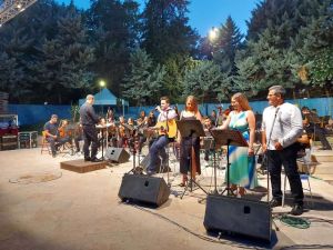 Δήμος Κατερίνης: «Όλα καλά & όλα ωραία» στη συναυλία – αφιέρωμα στον Σταύρο Κουγιουμτζή από την Πολυτονική Ορχήστρα Δήμος Κατερίνης: «Όλα καλά & όλα ωραία» στη συναυλία – αφιέρωμα στον Σταύρο Κουγιουμτζή από την Πολυτονική Ορχήστρα