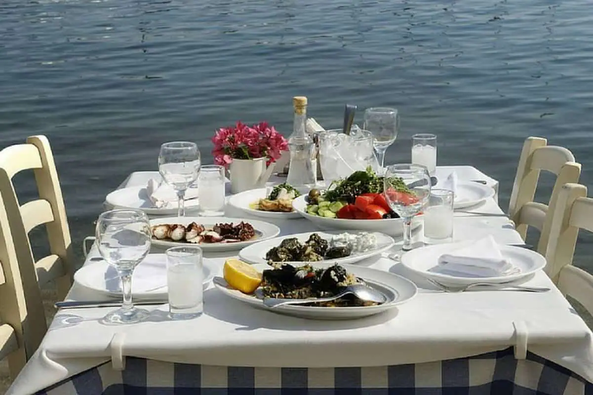 Θέλεις καλά να φας; – Στη Λήμνο να πας! Θέλεις καλά να φας; – Στη Λήμνο να πας!