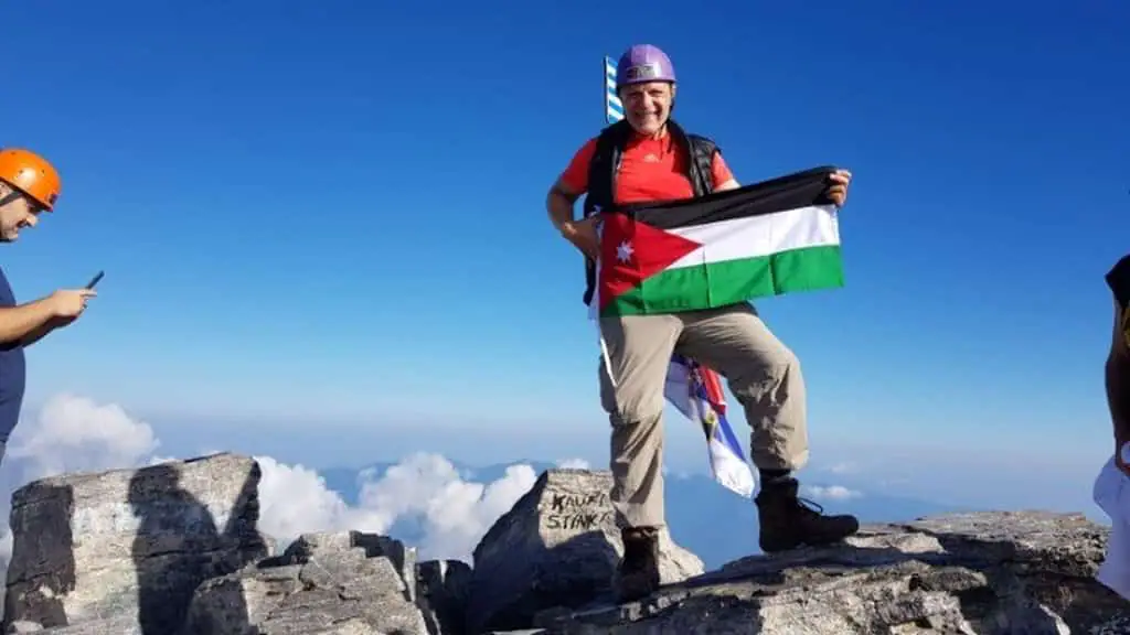 Μια πέτρα από την Ιορδανία, στο πιο ψηλό εκκλησάκι του Ολύμπου Μια πέτρα από την Ιορδανία, στο πιο ψηλό εκκλησάκι του Ολύμπου