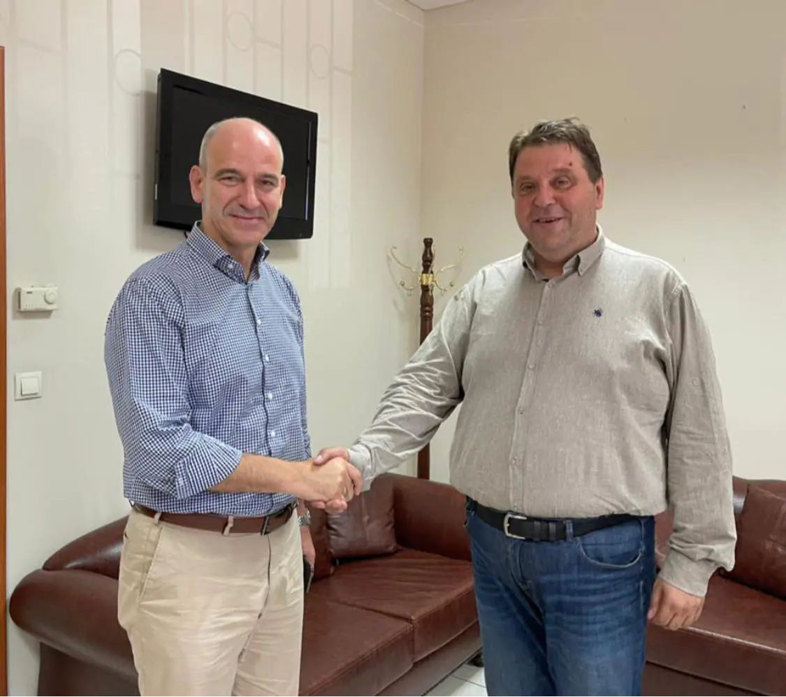 Συνάντηση του Βουλευτή Φώντα Μπαραλιάκου με τους νέους Διευθυντές Α/θμιας και Β/θμιας Εκπαίδευσης Πιερίας Συνάντηση του Βουλευτή Φώντα Μπαραλιάκου με τους νέους Διευθυντές Α/θμιας και Β/θμιας Εκπαίδευσης Πιερίας