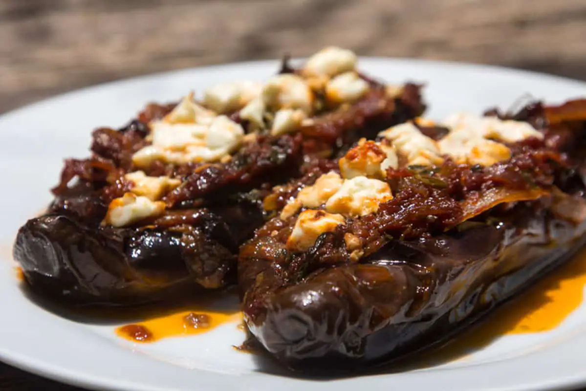 Τι είναι τελικά το κοκορέτσι και το ιμάμ μπαϊλντί; Ελληνικά ή τουρκικά φαγητά; Τι είναι τελικά το κοκορέτσι και το ιμάμ μπαϊλντί; Ελληνικά ή τουρκικά φαγητά;