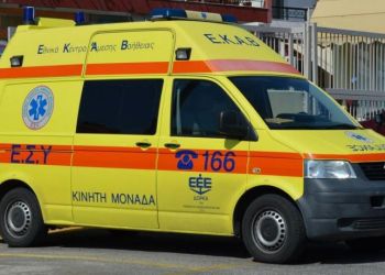 Έρχεται προτεραιότητα στα φανάρια για τα ασθενοφόρα