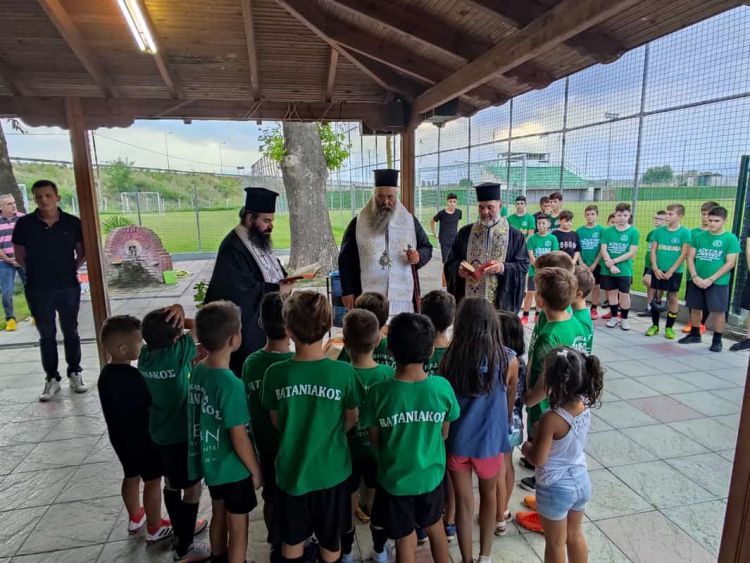 Αγιασμός χθες στον Βατανιακό Κατερίνης – Χοροστατούντος του Μητροπολίτη μας κ. Γεωργίου   