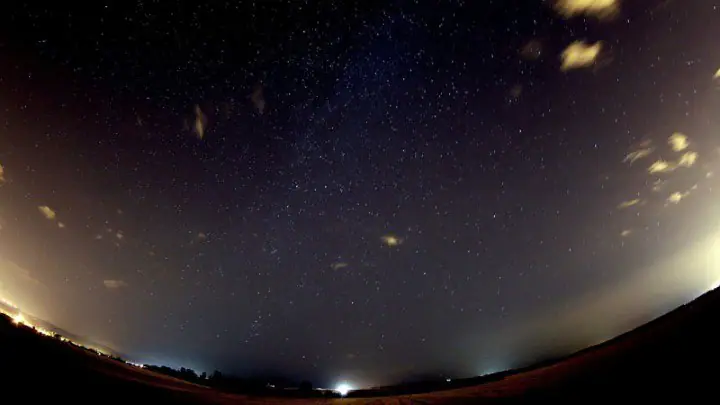 Αύριο και μεθαύριο το βράδυ κορυφώνονται στην Ελλάδα οι Περσείδες Αύριο και μεθαύριο το βράδυ κορυφώνονται στην Ελλάδα οι Περσείδες