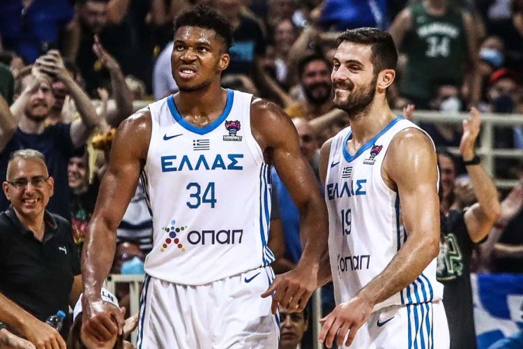 Εθνική Ελλάδας: Κόπηκαν δύο πριν από το Ακρόπολις, συνεχίζει με 16 Εθνική Ελλάδας: Κόπηκαν δύο πριν από το Ακρόπολις, συνεχίζει με 16