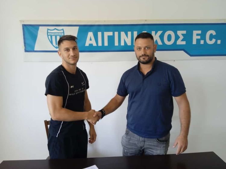 Η Οικογένεια του Αιγινιακού εύχεται στον Βασίλη Κατσάρα που χθές είχε τα γενέθλιά του Χρόνια Πολλά