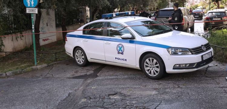 Κατερίνη: “Μπούκαρε” σε επιχείρηση και άρπαξε παλέτες Κατερίνη: “Μπούκαρε” σε επιχείρηση και άρπαξε παλέτες