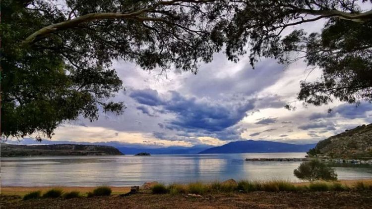 Ο Καιρός Σήμερα: Άστατος καιρός με τοπικές βροχές ή καταιγίδες και μικρή πτώση της θερμοκρασίας Ο Καιρός Σήμερα: Άστατος καιρός με τοπικές βροχές ή καταιγίδες και μικρή πτώση της θερμοκρασίας