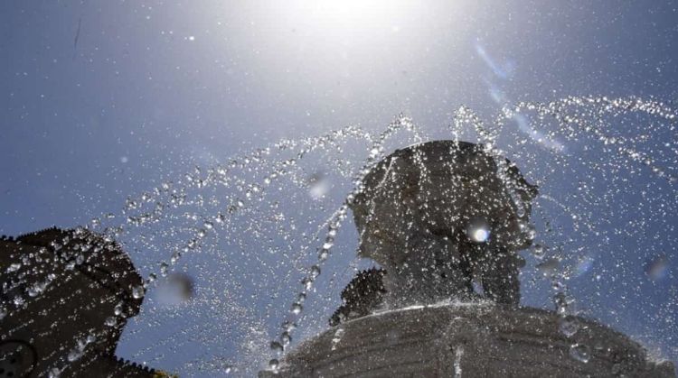 Ο Καιρός Σήμερα: Ζέστη με τοπικές νεφώσεις