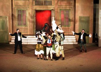 «Ο Κουρέας της Σεβίλλης» χάρισε στο κοινό υπέροχες ερμηνείες, τραγούδια και  χορογραφίες  σε μια παράσταση υψηλής αισθητικής