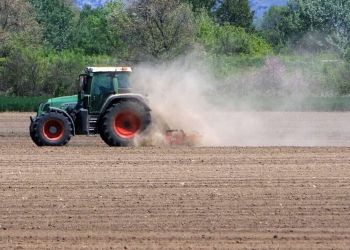 Πώς θα επιστραφεί ο ΕΦΚ σε 300.000 αγρότες – Όλα τα βήματα