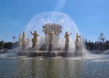 Ρωσία: Έχουμε ωραίες γυναίκες, βότκα και… φθηνό ρεύμα – Ο χειμώνας έρχεται, μετακομίστε εδώ