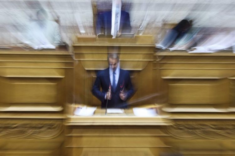 Την Παρασκευή διασταυρώνουν τα ξίφη τους οι πολιτικοί αρχηγοί Την Παρασκευή διασταυρώνουν τα ξίφη τους οι πολιτικοί αρχηγοί