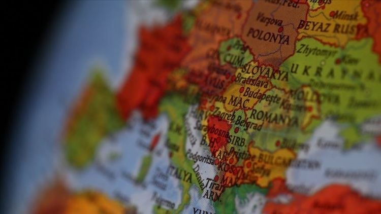 Τουρκική ανάλυση: Ρωσία και σέρβοι εθνικιστές βάζουν φωτιά στα Βαλκάνια