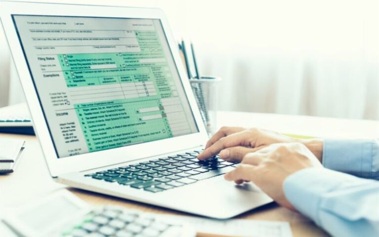 Φορολογικές δηλώσεις: Μέχρι τέλη Αυγούστου η υποβολή τους – Οι ημερομηνίες πληρωμής και οι δόσεις