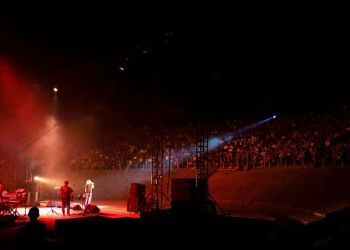 51ο  Φεστιβάλ Ολύμπου: Πλήθος κόσμου στη συγκλονιστική συναυλία του  Βασίλη Παπακωνσταντίνου στο αρχαίο θέατρο Δίου