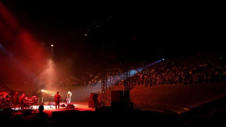 51Ο  Φεστιβάλ Ολύμπου: Πλήθος Κόσμου Στη Συγκλονιστική Συναυλία Του  Βασίλη Παπακωνσταντίνου Στο Αρχαίο Θέατρο Δίου