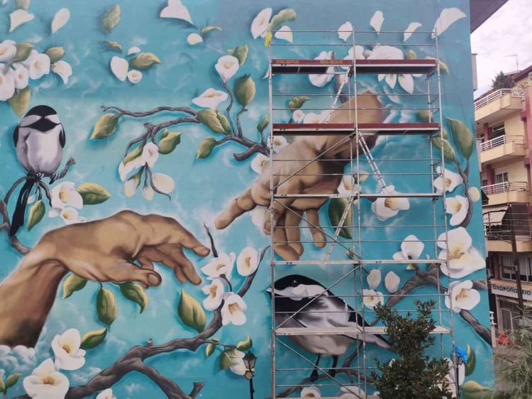 Eπανέρχεται στην αρχική του μορφή