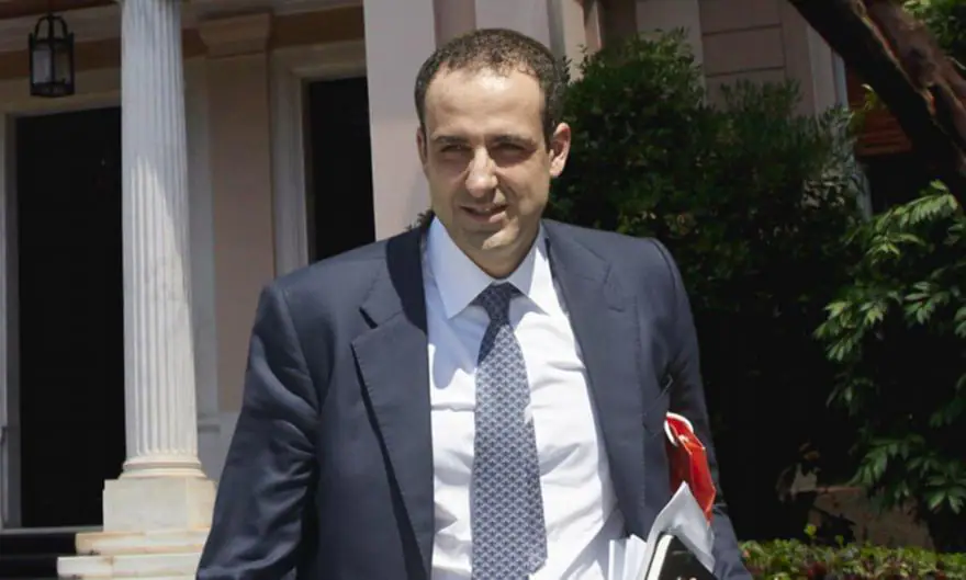 Tο παρασκήνιο των παραιτήσεων: Το damage control, τα «παράκεντρα» στην ΕΥΠ και τα 2 πολιτικά σενάρια Tο παρασκήνιο των παραιτήσεων: Το Damage Control, τα «παράκεντρα» στην ΕΥΠ και τα 2 πολιτικά σενάρια