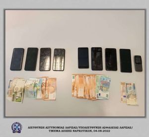 Λάρισα: Εντόπισαν 3 φυτείες κάνναβης με χιλιάδες δενδρύλλια (βίντεο - φωτο) Λάρισα: Εντόπισαν 3 φυτείες κάνναβης με χιλιάδες δενδρύλλια (βίντεο – φωτο)